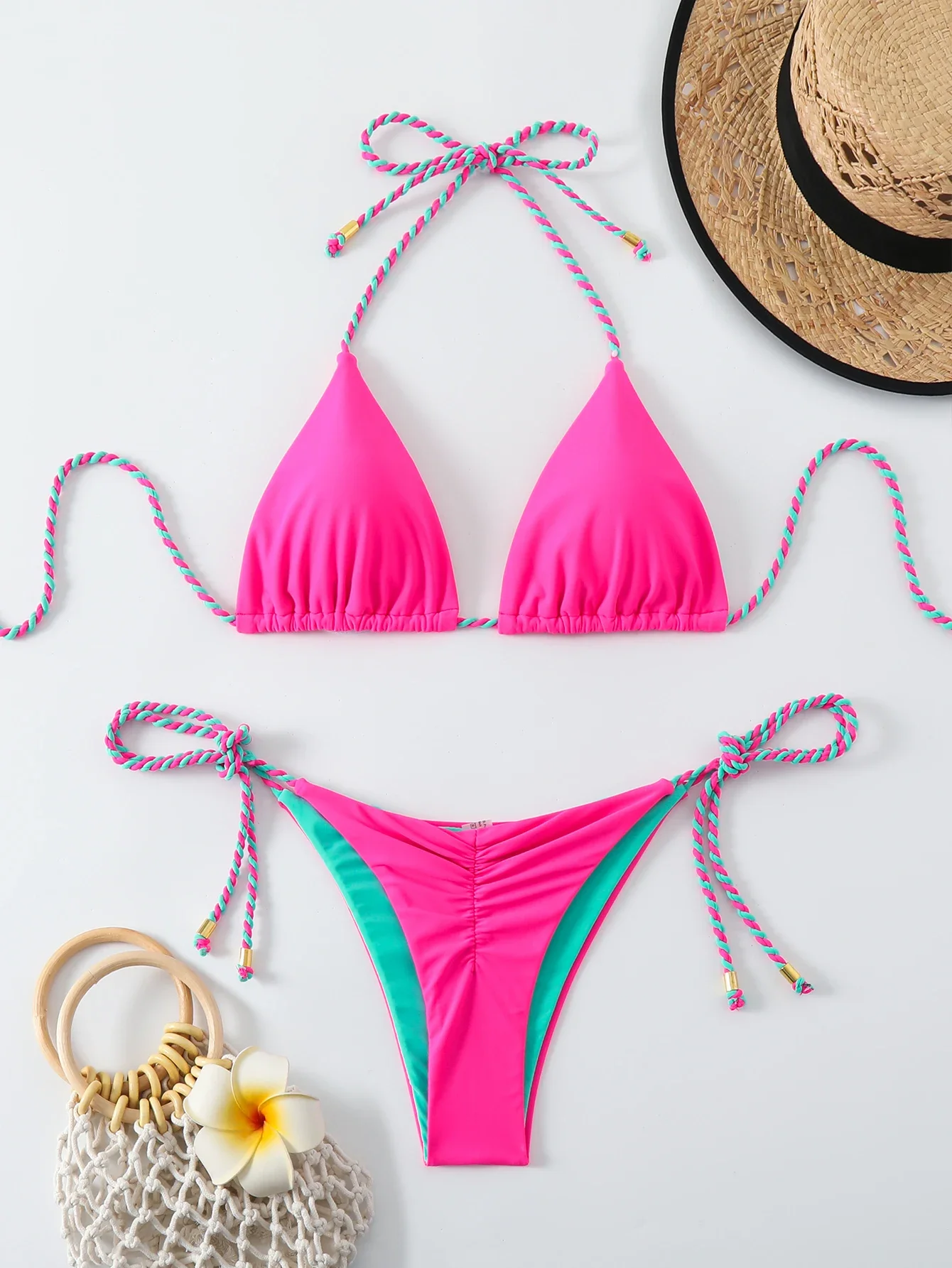 Color Block Swimsuit for Women Two Piece Swimwear Halter Padded Bikinis Tops V Cut Bottom Bikinis Set Bathing Suits
Color Block Swimsuit for Women Two Piece Swimwear Halter Padded Bikinis Tops V Cut Bottom Bikinis Set Bathing Suits