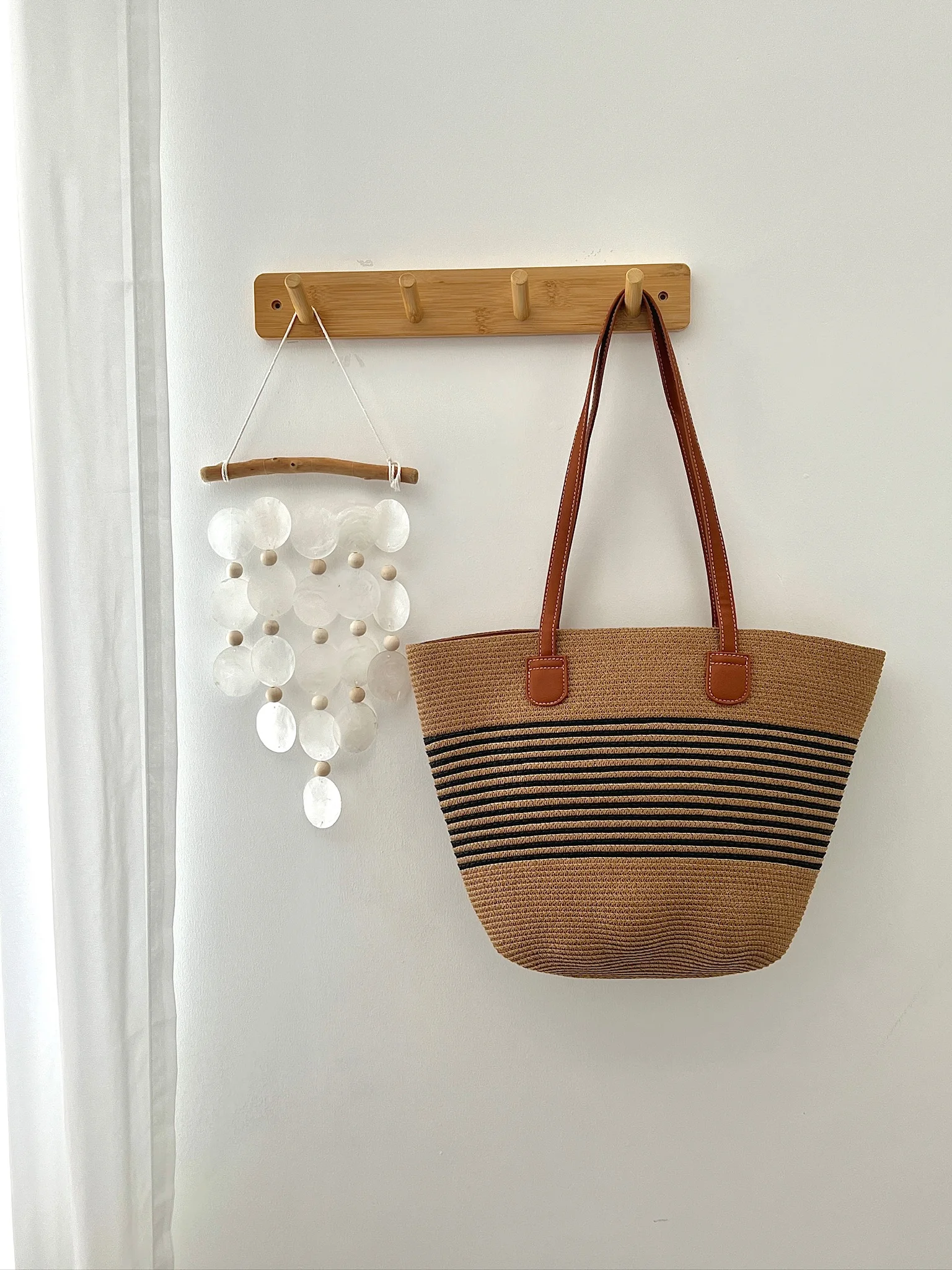 The new Summer Women's fashionable single-shoulder bags Tote Large Capacity Vacation Beach Woven Bag Tote Bag Commuter Bag
The new Summer Women's fashionable single-shoulder bags Tote Large Capacity Vacation Beach Woven Bag Tote Bag Commuter Bag