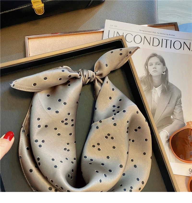 Polka Dot Scarf Spring Summer Matching Shirt Silk Square Scarf Outdoor Small Soft Headband Shawl Female Neckerchief E5839
Polka Dot Scarf Spring Summer Matching Shirt Silk Square Scarf Outdoor Small Soft Headband Shawl Female Neckerchief E5839