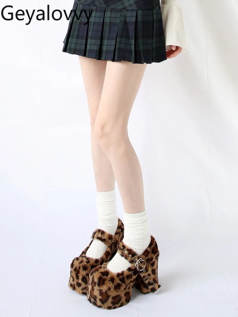 Мэри Джейн с леопардовым принтом, непромокаемая обувь на высоком каблуке на платформе, весна-осень, новые милые универсальные туфли на высоком каблуке в американском стиле Y2K
Мэри Джейн с леопардовым принтом, непромокаемая обувь на высоком каблуке на платформе, весна-осень, новые милые универсальные туфли на высоком каблуке в американском стиле Y2K