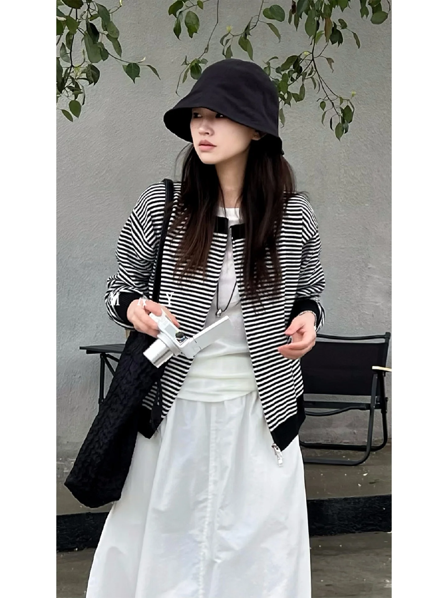 May Muziya Women's Knitted Cardigan round Neck Double Zipper Stripe Pattern Spring Autumn Versatile Thin Outerwear Casual Style
May Muziya Women's Knitted Cardigan round Neck Double Zipper Stripe Pattern Spring Autumn Versatile Thin Outerwear Casual Style