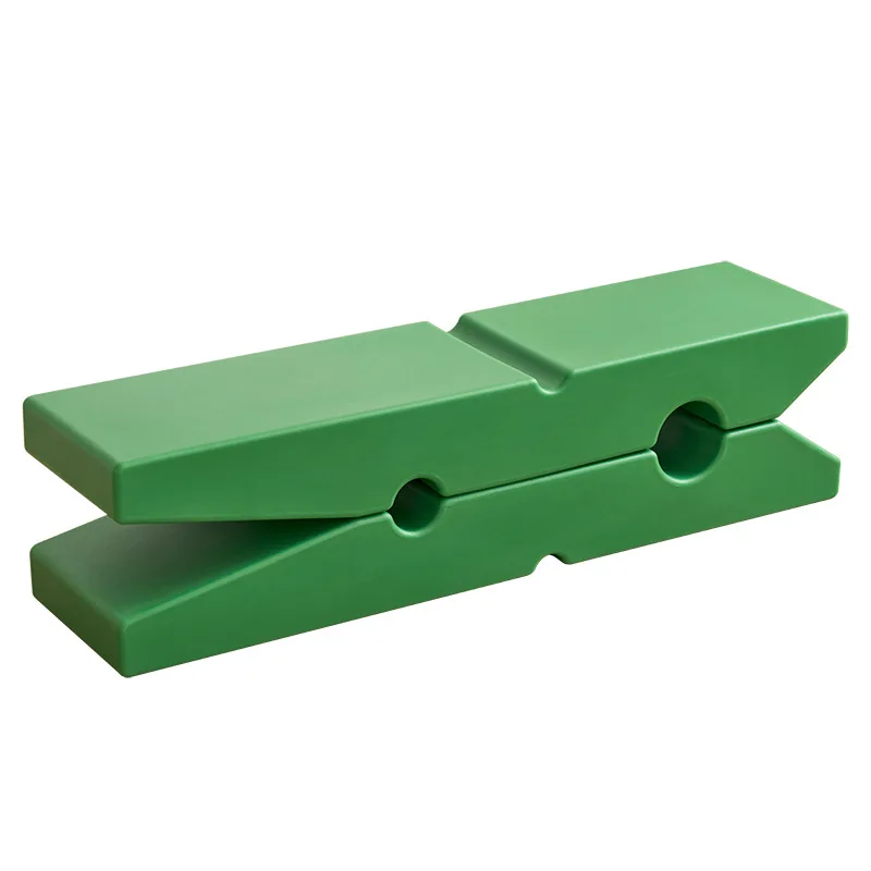 Plastic low stool household creative coffee table long clip small bench modern simple children's small stool
Plastic low stool household creative coffee table long clip small bench modern simple children's small stool