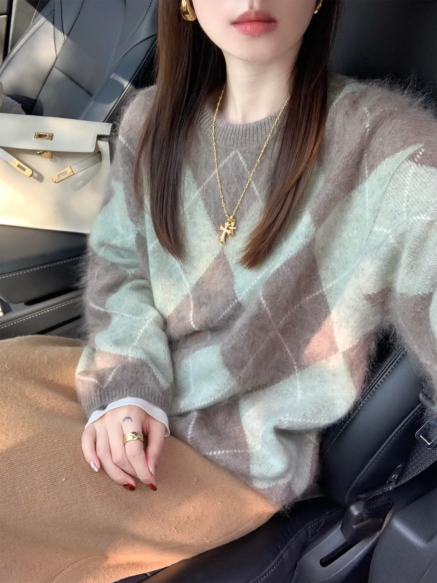 Retro Japanese Sle Women's Knitted Bear Velvet Sweater Autumn Winter Soft Cozy Outerwear Lazy Sle Long Sve round Ne
Retro Japanese Sle Women's Knitted Bear Velvet Sweater Autumn Winter Soft Cozy Outerwear Lazy Sle Long Sve round Ne