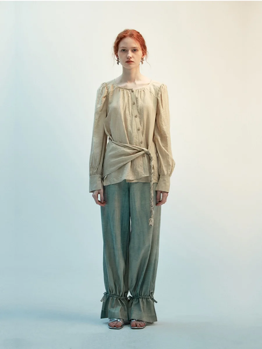 Рубашка Re Moorōt из шелка и льна с рисунком вишневых веток, весенне-летняя, приталенная, с длинным рукавом и круглым вырезом
Рубашка Re Moorōt из шелка и льна с рисунком вишневых веток, весенне-летняя, приталенная, с длинным рукавом и круглым вырезом