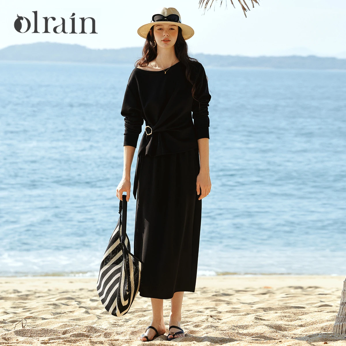OLrain: Модный французский комплект с юбкой для женщин – топ с открытыми плечами и подчеркнутой талией, юбка миди с эластичным поясом и разрезом, комплект из двух предметов O58CE002802
OLrain: Модный французский комплект с юбкой для женщин – топ с открытыми плечами и подчеркнутой талией, юбка миди с эластичным поясом и разрезом, комплект из двух предметов O58CE002802