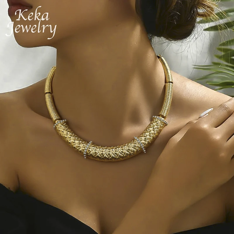 Round Rhinestone 4Pcs Jewelry Set for Women Collar Choker Necklace Bracelet Drop Earrings Ring Engagement Wedding Party Gifts
Round Rhinestone 4Pcs Jewelry Set for Women Collar Choker Necklace Bracelet Drop Earrings Ring Engagement Wedding Party Gifts