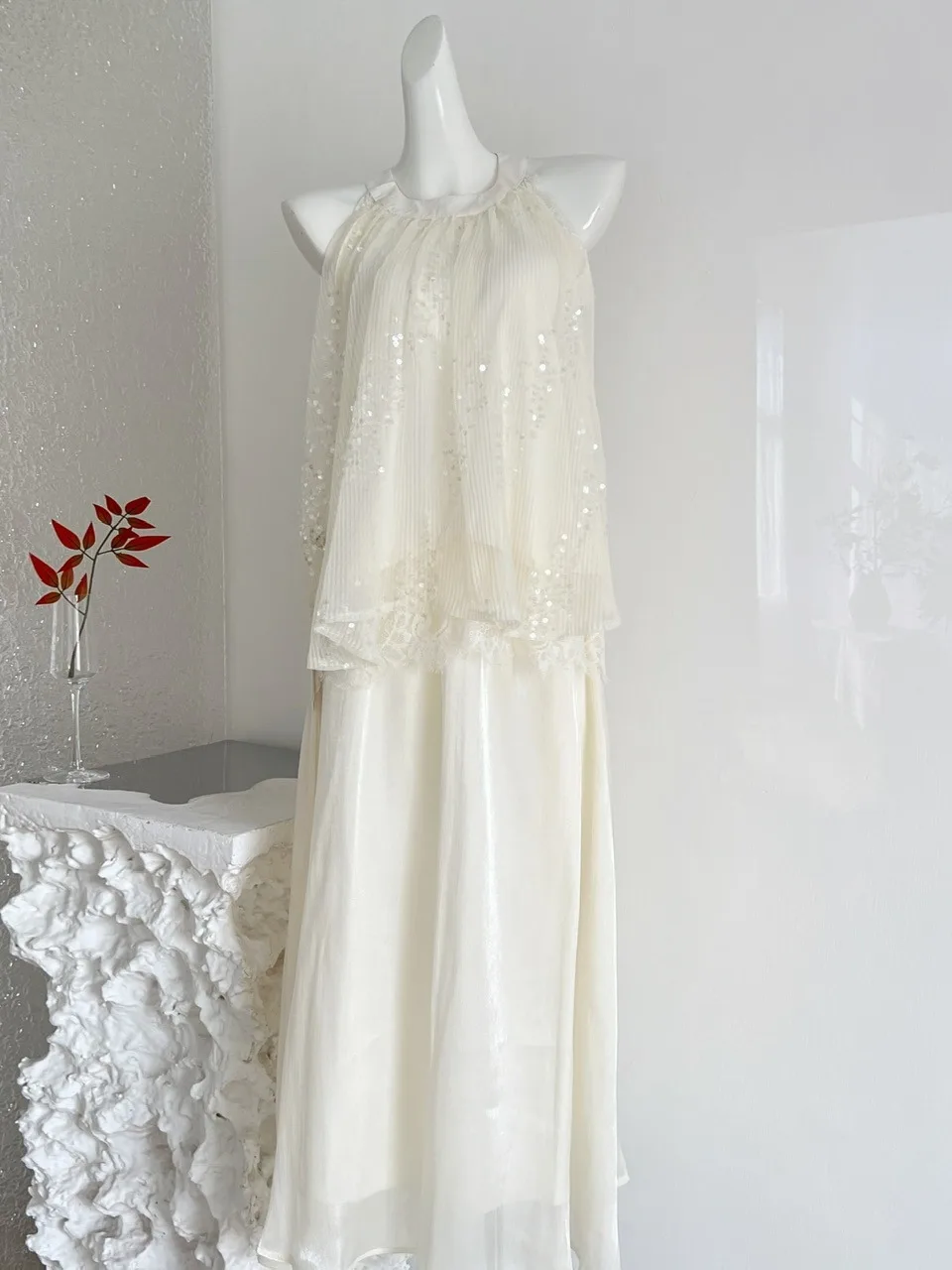 Fashionable Fairy-Like Women's Two-Piece Set Heavy Embellished Pleated Neck Hanging Sleeveless Top A-Line Skirt High Waist
Fashionable Fairy-Like Women's Two-Piece Set Heavy Embellished Pleated Neck Hanging Sleeveless Top A-Line Skirt High Waist