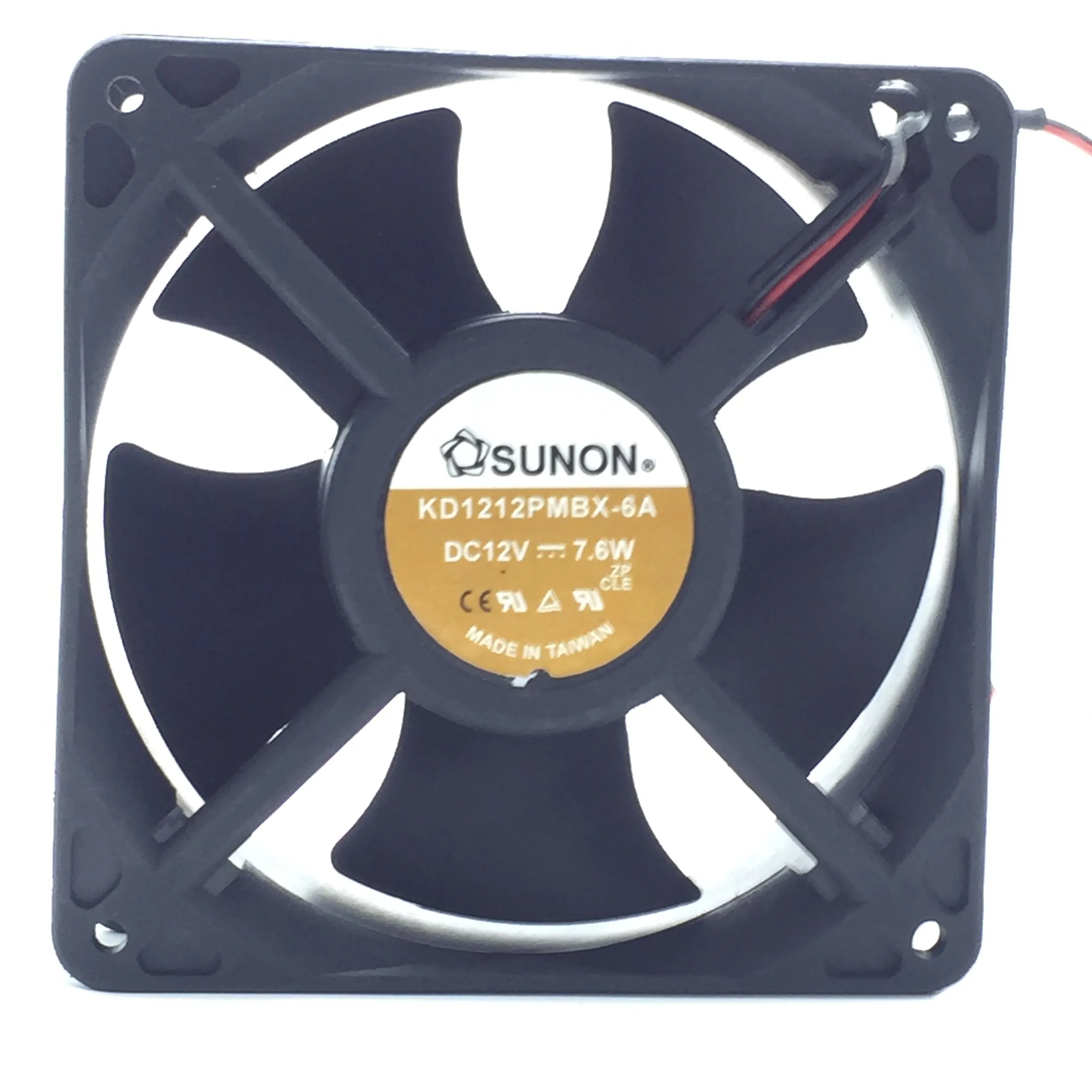 1pcs KD1212PMBX-6A 12038 120mm 120*120*38MM 2 wire fan 7.6W server inverter axial cooling fan for SUNON
1pcs KD1212PMBX-6A 12038 120mm 120*120*38MM 2 wire fan 7.6W server inverter axial cooling fan for SUNON