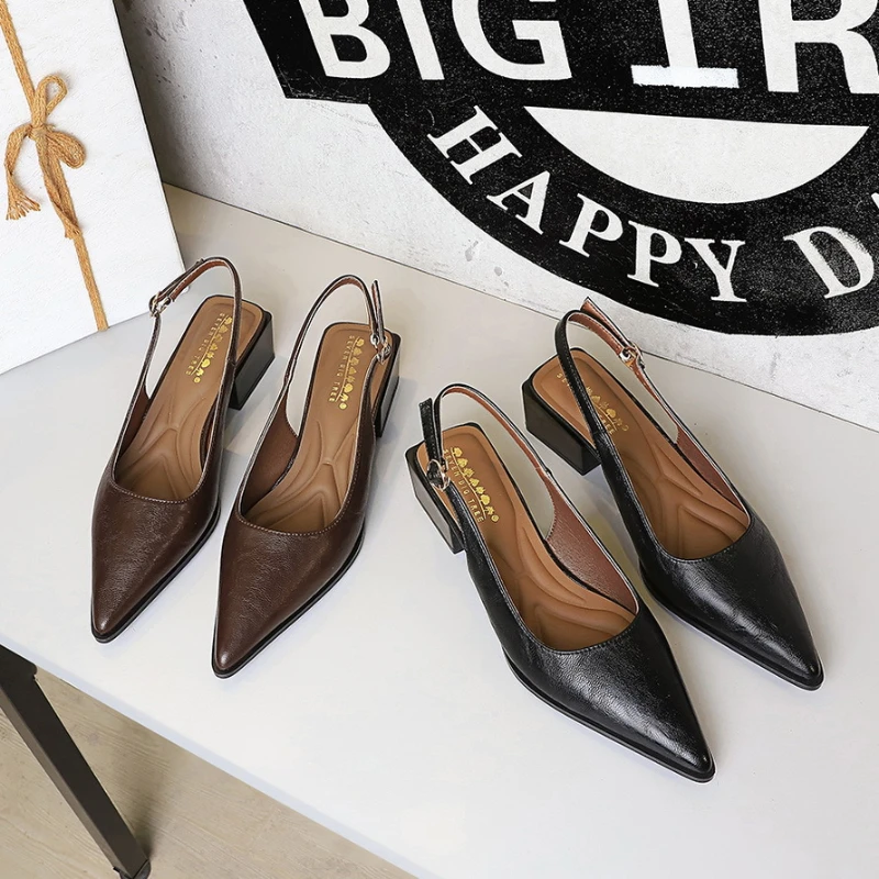 Simple And High-End Women's Shoes With Thick Heels Shallow Mouth Pointed Toe Slim Pedicures With Empty Back Tripping Mid-Heeled
Simple And High-End Women's Shoes With Thick Heels Shallow Mouth Pointed Toe Slim Pedicures With Empty Back Tripping Mid-Heeled