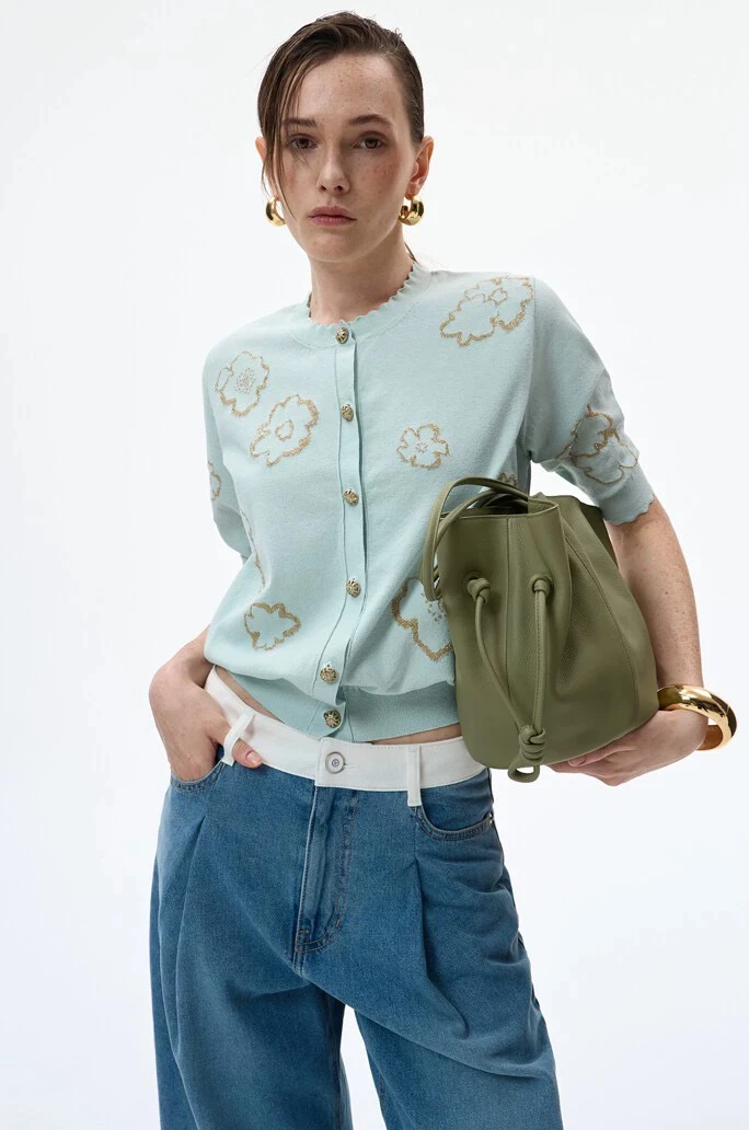 LNVN 25Summer Faion Антивозрастной круглый Ne Цветочный узор Тонкий универсальный ort Sve Вязаный открытый кардиган Женский вязаный...
LNVN 25Summer Faion Антивозрастной круглый Ne Цветочный узор Тонкий универсальный ort Sve Вязаный открытый кардиган Женский вязаный...