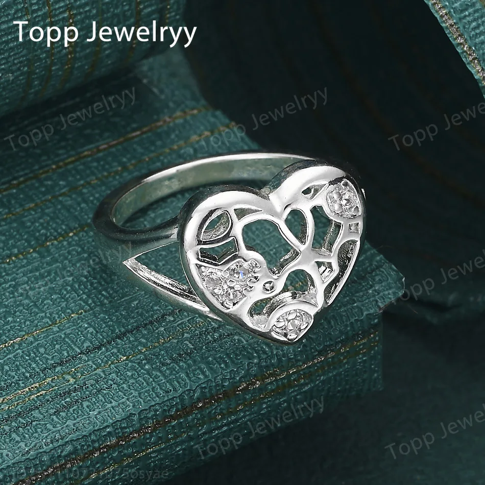 Новое кольцо из стерлингового серебра 925 пробы с полым сердцем и цирконом для модных женщин, очаровательное ювелирное украшение, подарок на день рождения или вечеринку
Новое кольцо из стерлингового серебра 925 пробы с полым сердцем и цирконом для модных женщин, очаровательное ювелирное украшение, подарок на день рождения или вечеринку