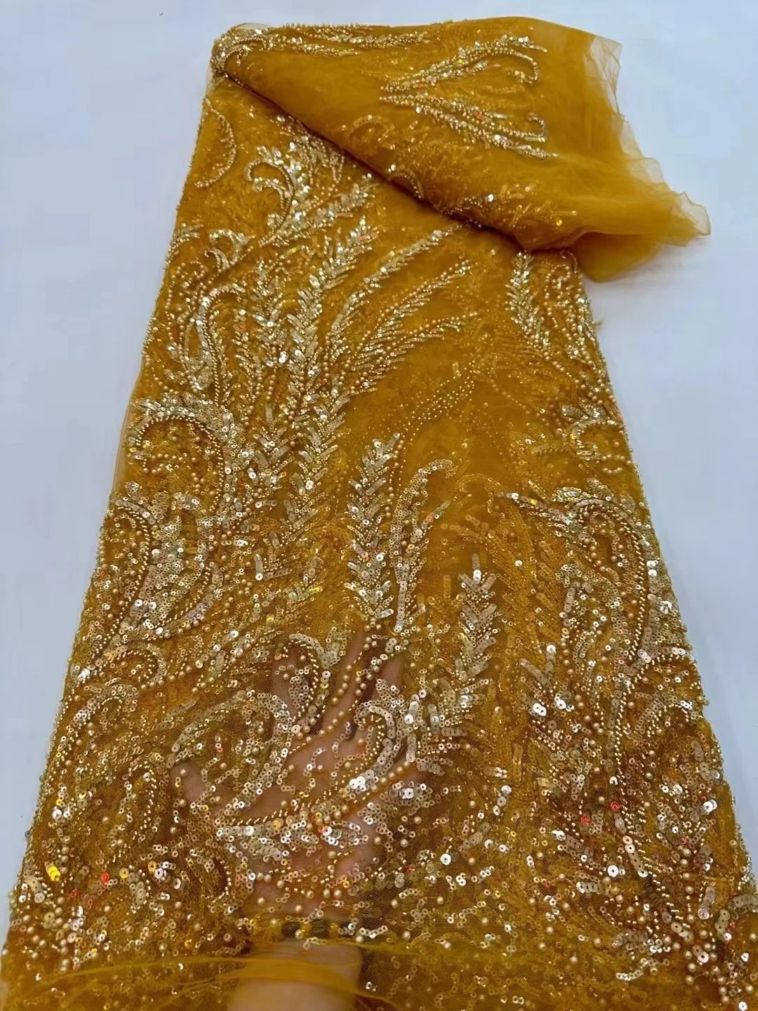 Latest Luxury African Lace Fabric High Quality Sequins Beads Groom Embroidery Lace For Women Wedding Party Dress Mesh Fabric
Latest Luxury African Lace Fabric High Quality Sequins Beads Groom Embroidery Lace For Women Wedding Party Dress Mesh Fabric