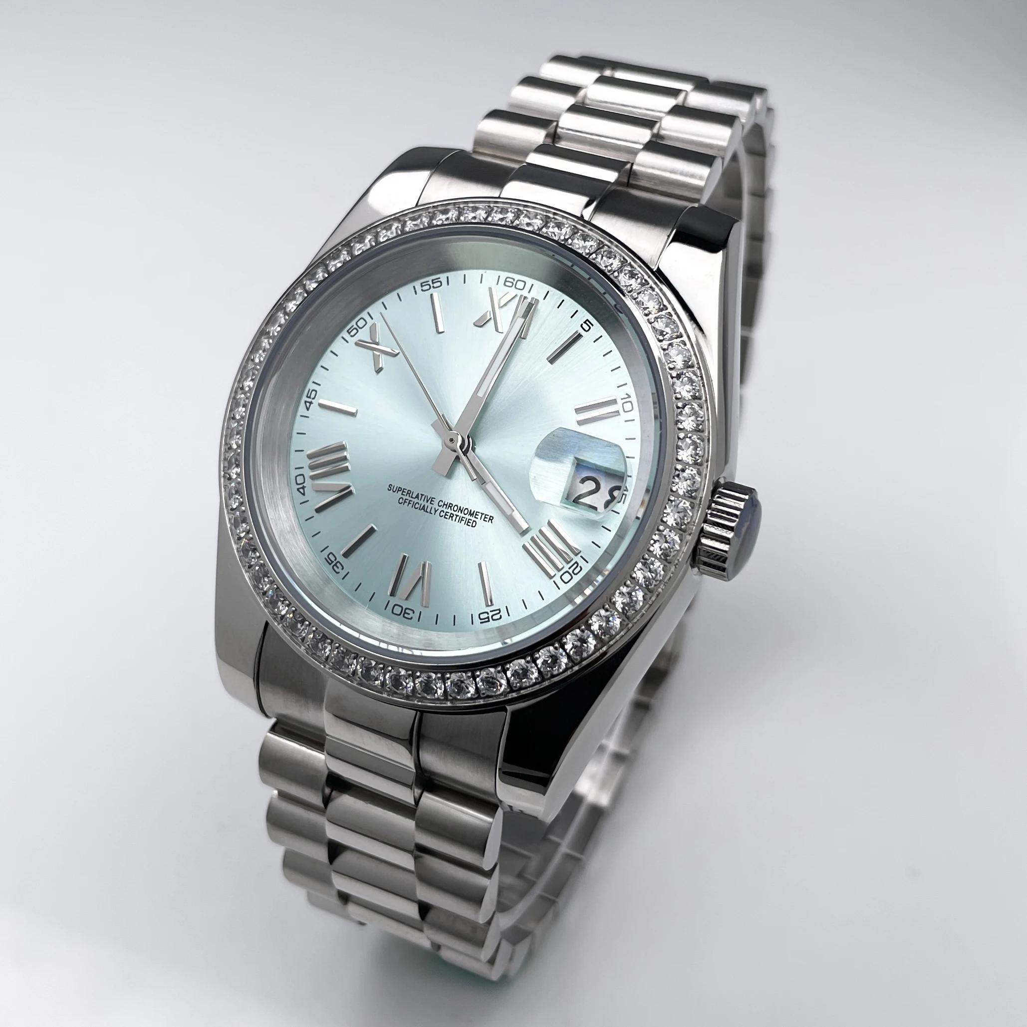 Stainless Steel Luxury Watch Inlaid Zircon for Male Female, 36 & 39mm Sizes, Date Window, Equipped with Chinese NH35 Movement
Stainless Steel Luxury Watch Inlaid Zircon for Male Female, 36 & 39mm Sizes, Date Window, Equipped with Chinese NH35 Movement