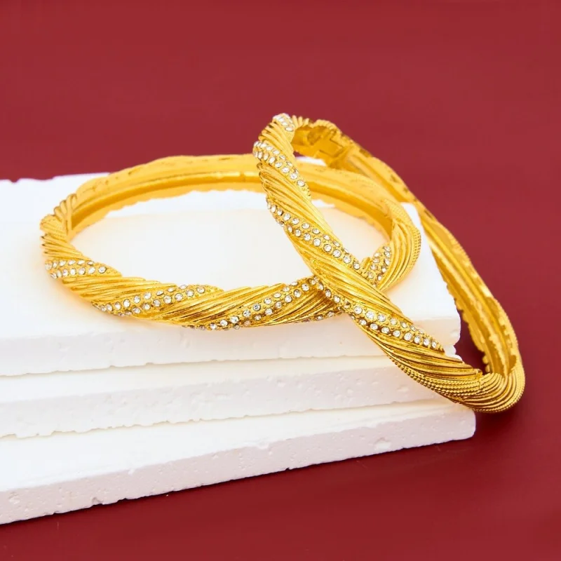 Luxury 100% Real 24K Gold Super Flash Diamond Star Fried Dough Twists Bracelet Fashionable And Exquisite Design
Luxury 100% Real 24K Gold Super Flash Diamond Star Fried Dough Twists Bracelet Fashionable And Exquisite Design