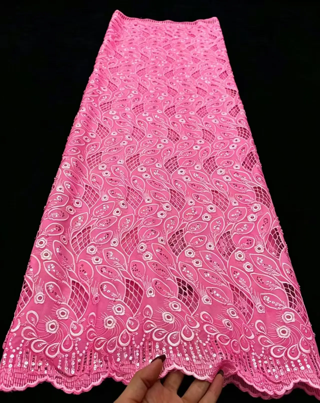 5 Yards Nigerian Guipure Cord Lace Fabric 2026 High Quality 3D Sequins African Mesh Milk Silk Embroidery Lace Fabric Women
5 Yards Nigerian Guipure Cord Lace Fabric 2026 High Quality 3D Sequins African Mesh Milk Silk Embroidery Lace Fabric Women