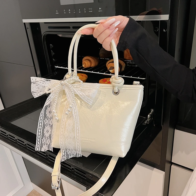 Elegant PU Leather Shoulder Bags high-quality for Women Large Capacity Bucket Purse Ladies Handbag Crossbody Bag Work Office New
Elegant PU Leather Shoulder Bags high-quality for Women Large Capacity Bucket Purse Ladies Handbag Crossbody Bag Work Office New