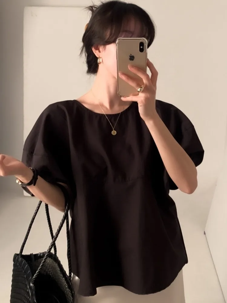Summer New Chic Gentle Sle Bubble Sve Loose irt Women's Doll Versatile ort Sve Top Comfortable Fit Casual irt
Summer New Chic Gentle Sle Bubble Sve Loose irt Women's Doll Versatile ort Sve Top Comfortable Fit Casual irt
