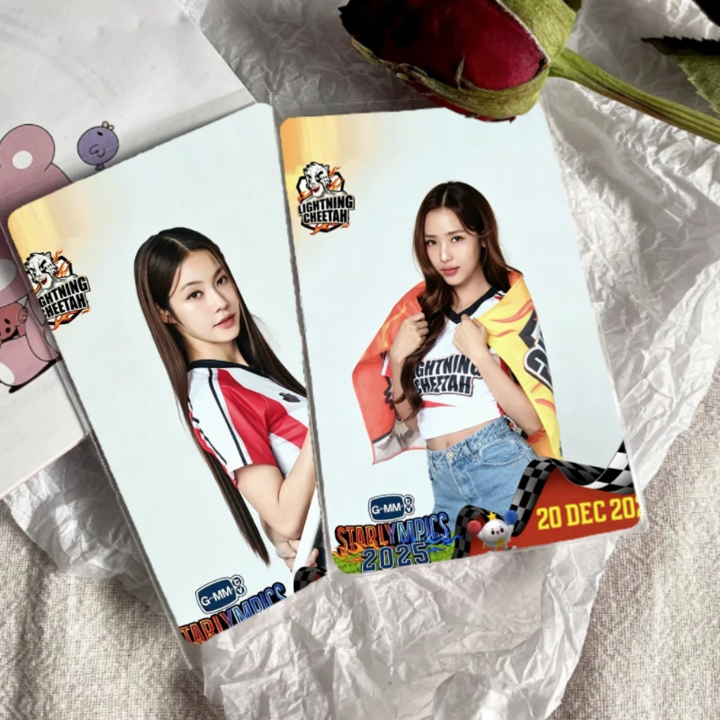 2PC/SET No Repeat GMM TV 2025 Starlympics Skynani Namtangfilm Milklove Emiboonie Double-side 3 Inch 8.4*5.6cm Printing Cards
2PC/SET No Repeat GMM TV 2025 Starlympics Skynani Namtangfilm Milklove Emiboonie Double-side 3 Inch 8.4*5.6cm Printing Cards
