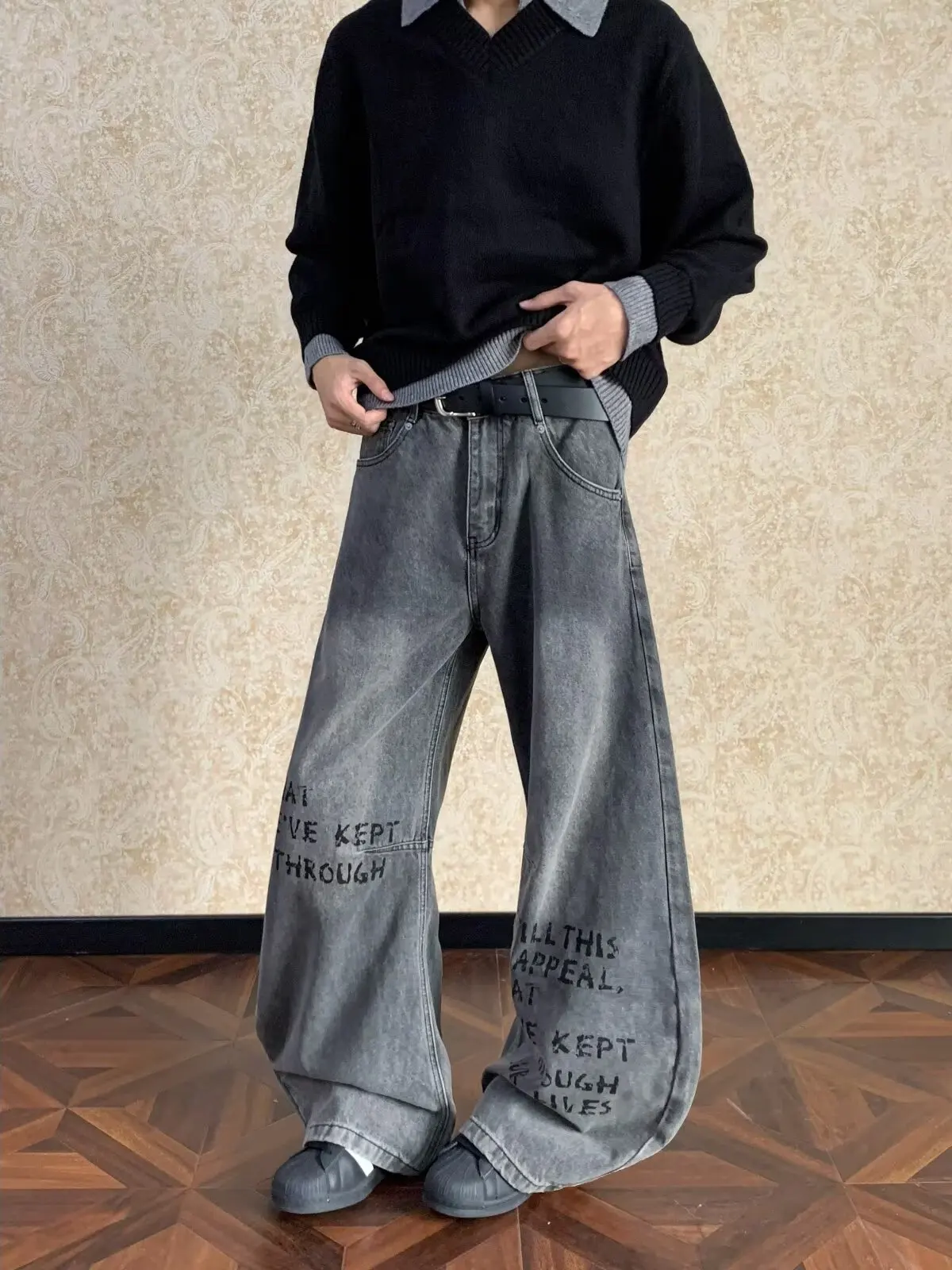 Retro American Printed Jeans Men's Loose Straight Leg High Street Sle Floor-Length Wide Leg Knife Jeans Casual Denim
Retro American Printed Jeans Men's Loose Straight Leg High Street Sle Floor-Length Wide Leg Knife Jeans Casual Denim
