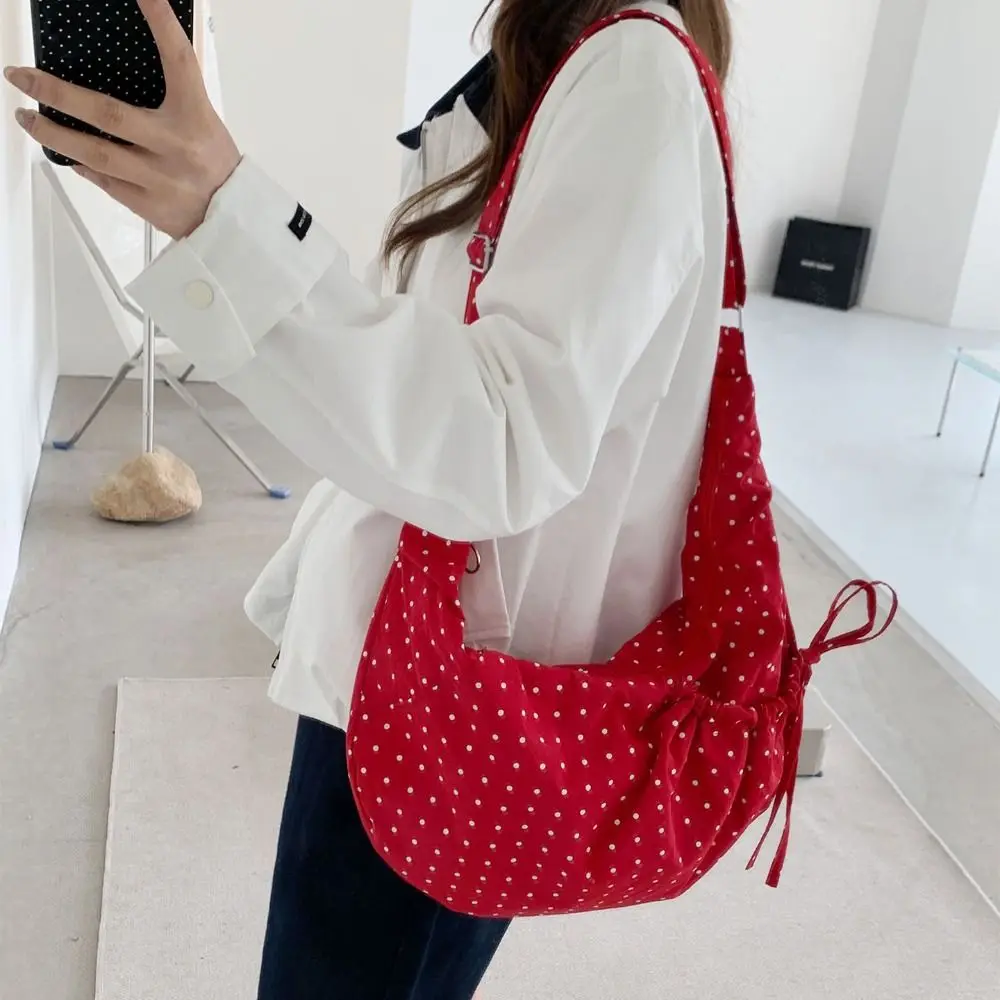 Korean Style Polka Dot Nylon Crossbody Bag Lightweight Ballet Style Pleated Shoulder Bag Prined Large Capacity
Korean Style Polka Dot Nylon Crossbody Bag Lightweight Ballet Style Pleated Shoulder Bag Prined Large Capacity
