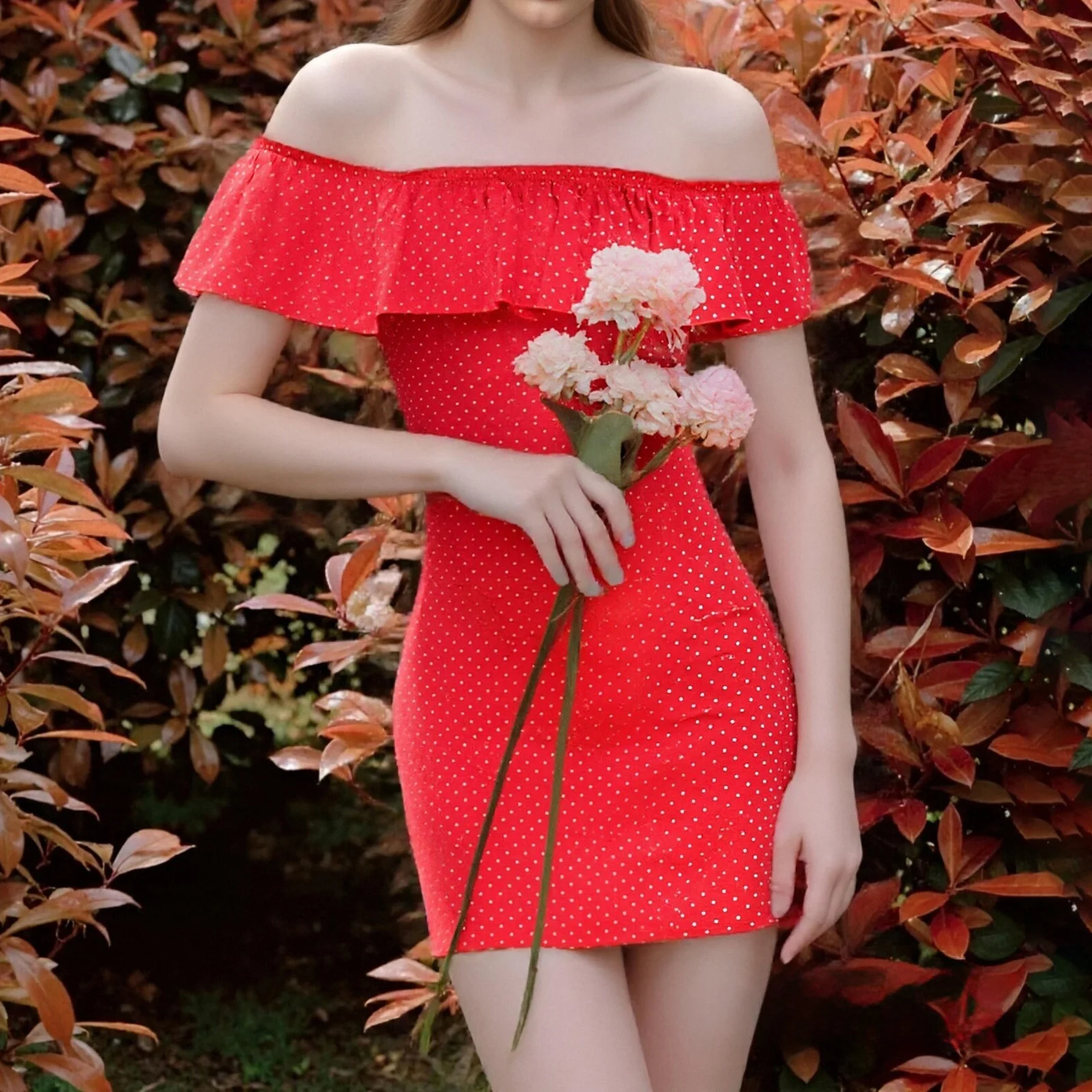 Роскошное женское платье с открытыми плечами и отложным воротником, без рукавов, с принтом в горошек, облегающее мини-платье для вечеринок, клубов, свиданий
Роскошное женское платье с открытыми плечами и отложным воротником, без рукавов, с принтом в горошек, облегающее мини-платье для вечеринок, клубов, свиданий