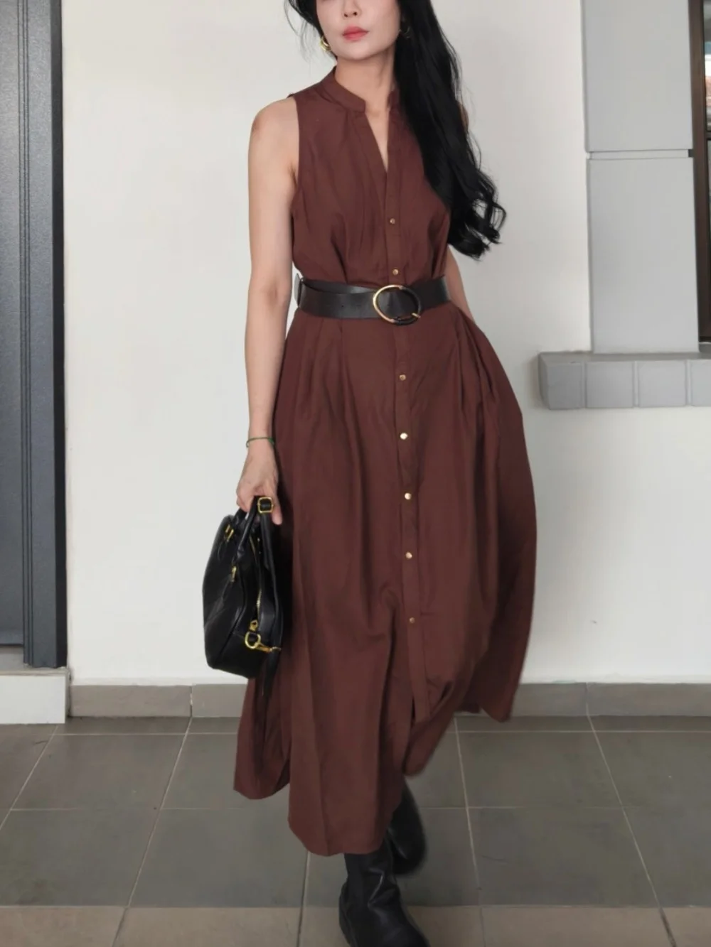 Women's Elegant With Belt Single-breasted Dress Female Summer Sexy Elegant Pockets Pleated Decorate Sleeveless Midi Dress
Women's Elegant With Belt Single-breasted Dress Female Summer Sexy Elegant Pockets Pleated Decorate Sleeveless Midi Dress
