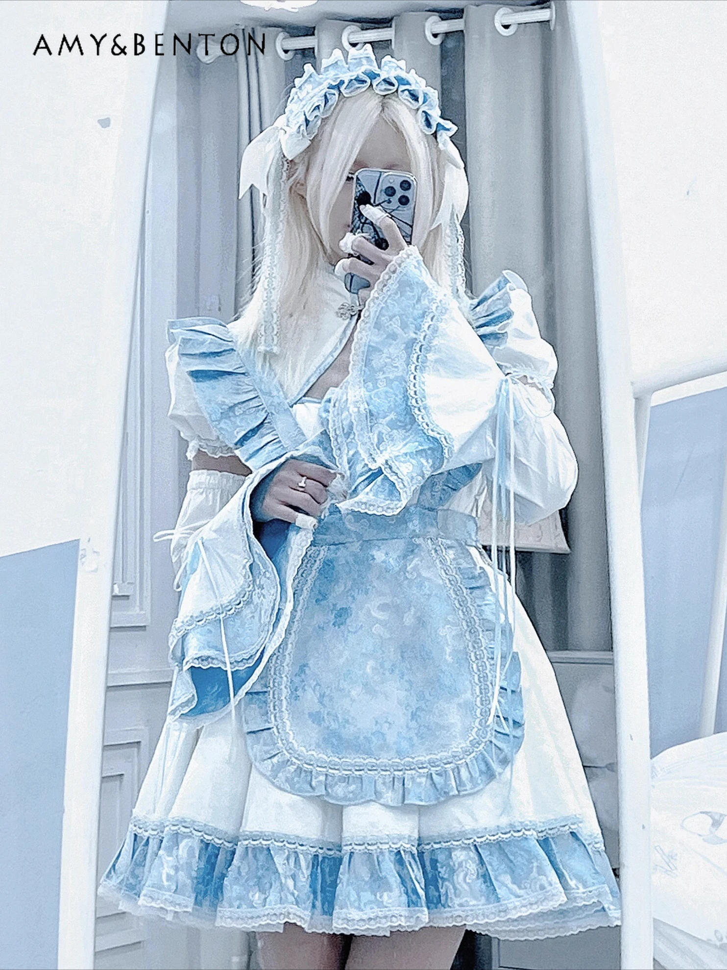 Original Subculture Water Color Dragon Pattern Angel Maid Dress Gothic Punk Style Stand-up Collar Bubble Sleeve Slim Mini Dress
Original Subculture Water Color Dragon Pattern Angel Maid Dress Gothic Punk Style Stand-up Collar Bubble Sleeve Slim Mini Dress