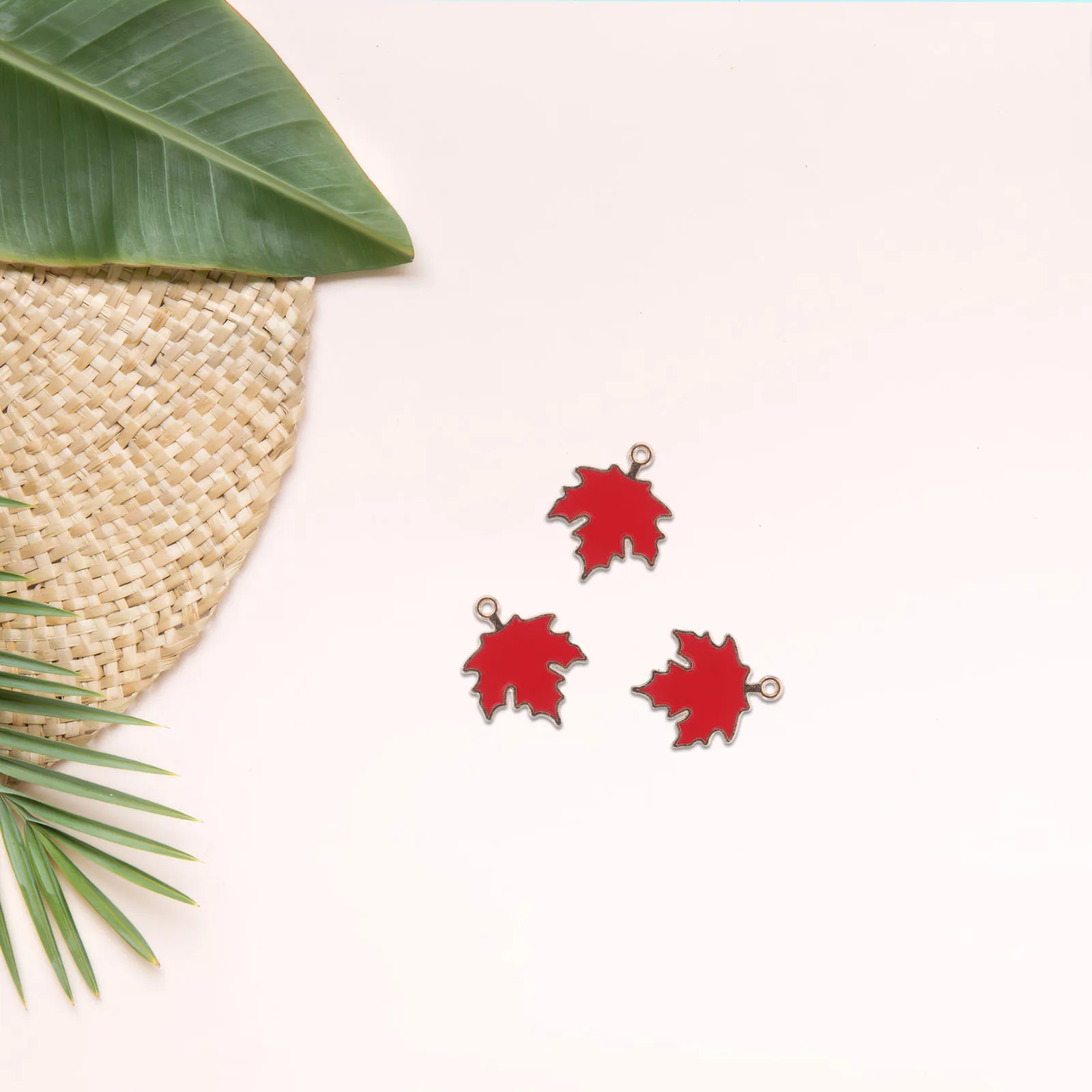 50 Pcs Maple Leaf Jewelry Accessories Alloy Leaves Pendants DIY for Necklaces Autumn Theme Fall
50 Pcs Maple Leaf Jewelry Accessories Alloy Leaves Pendants DIY for Necklaces Autumn Theme Fall