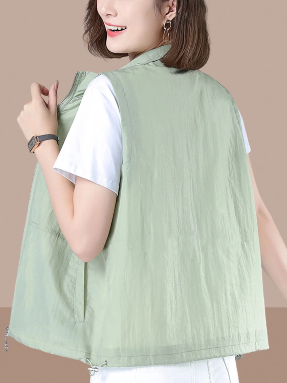 Fashionable Ladies' Vest 2026 Summer New Style Sun Protection Outerwear Short Coat for Middle-Aged Women Commute Style Zipper
Fashionable Ladies' Vest 2026 Summer New Style Sun Protection Outerwear Short Coat for Middle-Aged Women Commute Style Zipper