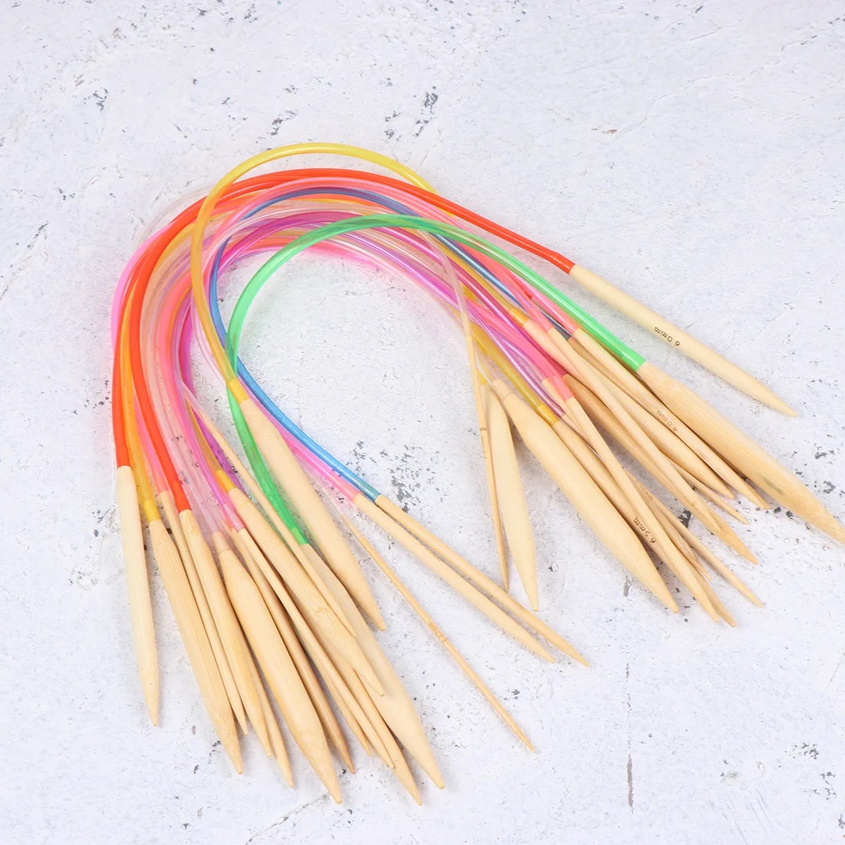 Набор из 18 пластиковых круговых спиц для вязания, цветные, с удобной ручкой, для длительного использования, 5 мм, 10 мм, 20 мм, 25 мм
Набор из 18 пластиковых круговых спиц для вязания, цветные, с удобной ручкой, для длительного использования, 5 мм, 10 мм, 20 мм, 25 мм