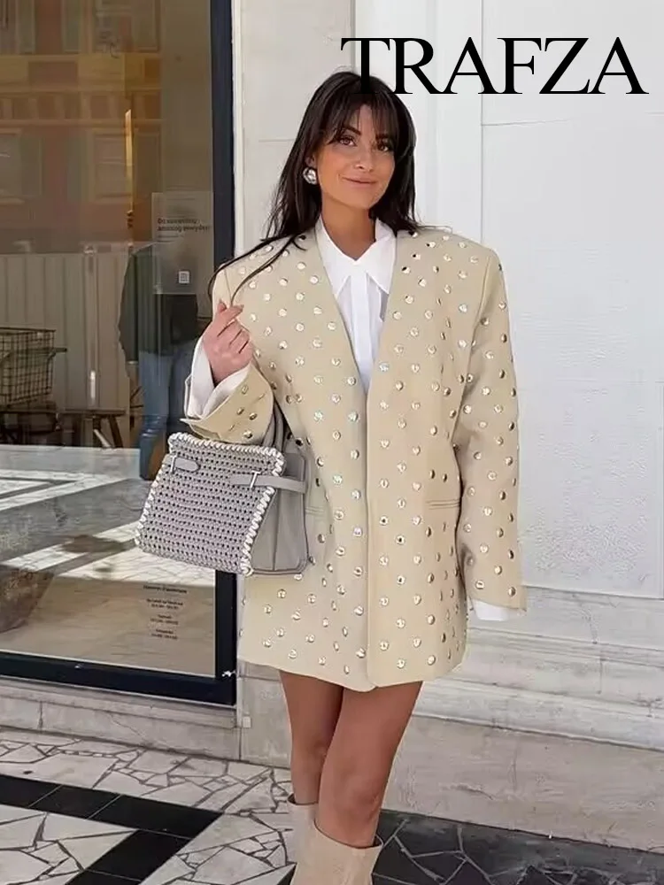 TRAFZA Women's 2025 Summer Temperature Rivet Decorative Casual Jacket Female V-neck No-button Sequin Suit Long Sleeve Jacket
TRAFZA Women's 2025 Summer Temperature Rivet Decorative Casual Jacket Female V-neck No-button Sequin Suit Long Sleeve Jacket