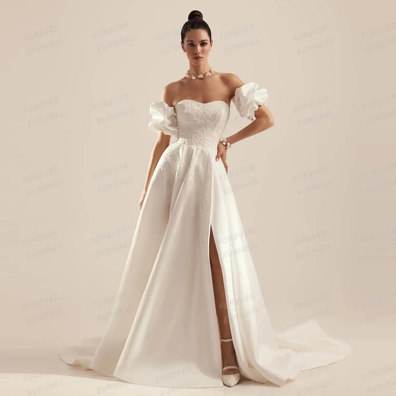 Simple Wedding Dresses A Line Woman's Sweetheart Bride Gowns Split Appliques Sleeveless Backless Vestidos De Novia Customized
Simple Wedding Dresses A Line Woman's Sweetheart Bride Gowns Split Appliques Sleeveless Backless Vestidos De Novia Customized