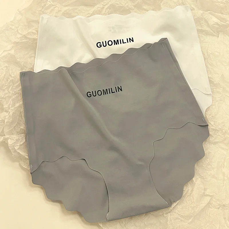 Ice silk underwear women's summer thin pure cotton file breathable and seamless sexy high waist belly triangle shorts head
Ice silk underwear women's summer thin pure cotton file breathable and seamless sexy high waist belly triangle shorts head