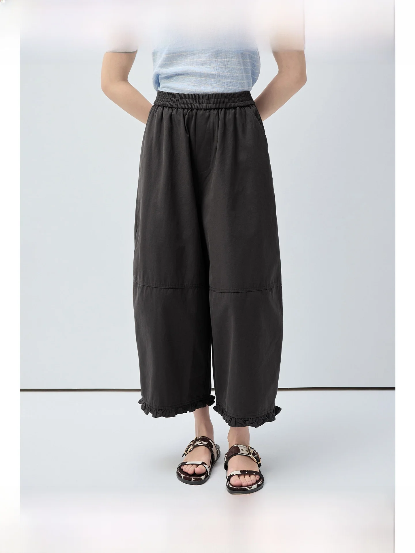 High Waist Wide Leg Pants for plus Size Women Casual Elastic Waist Wood Grain Ruffle Summer Versatile Clothes for Ladies
High Waist Wide Leg Pants for plus Size Women Casual Elastic Waist Wood Grain Ruffle Summer Versatile Clothes for Ladies
