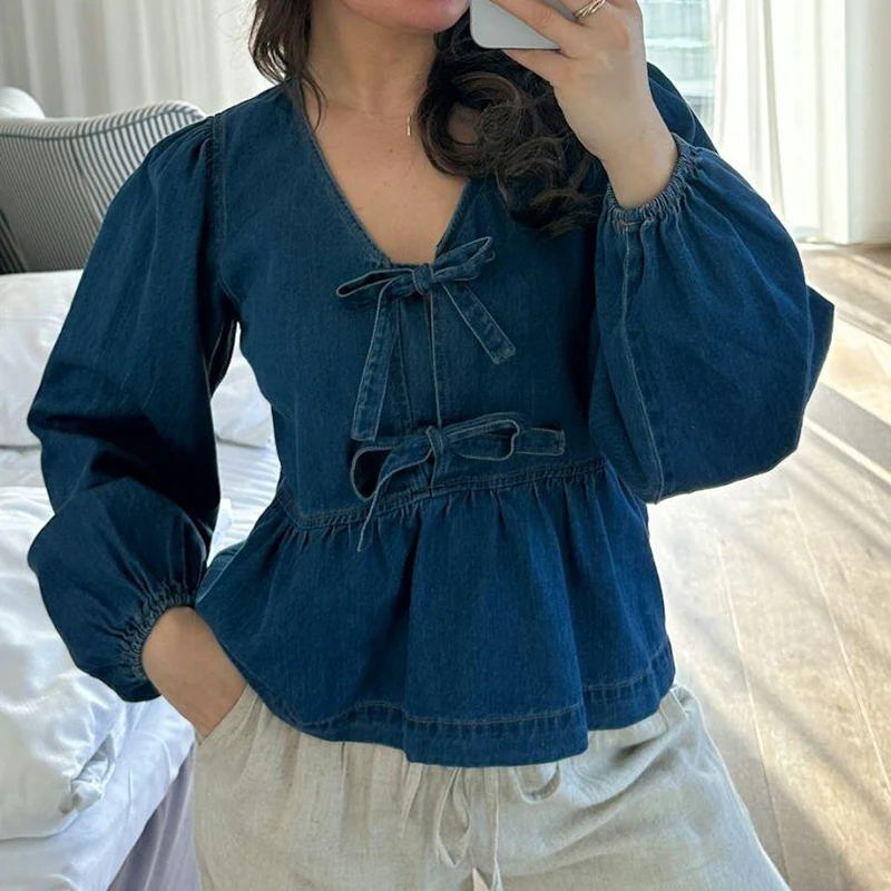Maemukilabe Cottage Bowknot Peplum Blouse Tops Vintage Milkmaid Tees Aesthetic 00s 90s Grunge Denim Crop Tops Women Y2K T-shirt
Maemukilabe Cottage Bowknot Peplum Blouse Tops Vintage Milkmaid Tees Aesthetic 00s 90s Grunge Denim Crop Tops Women Y2K T-shirt