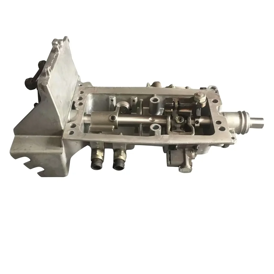 High Quality 14-speed DT14 Gearbox Top Cover Assembly V21233514/V21233519 V21233514
High Quality 14-speed DT14 Gearbox Top Cover Assembly V21233514/V21233519 V21233514