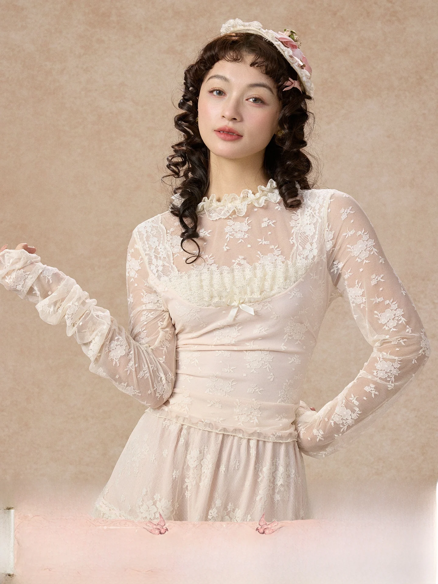 Soft Skin-Friendly Lace Top Heavy-Embroidery Base irt French Sle Slim Fit Long Sve Daily Wear for Girls
Soft Skin-Friendly Lace Top Heavy-Embroidery Base irt French Sle Slim Fit Long Sve Daily Wear for Girls