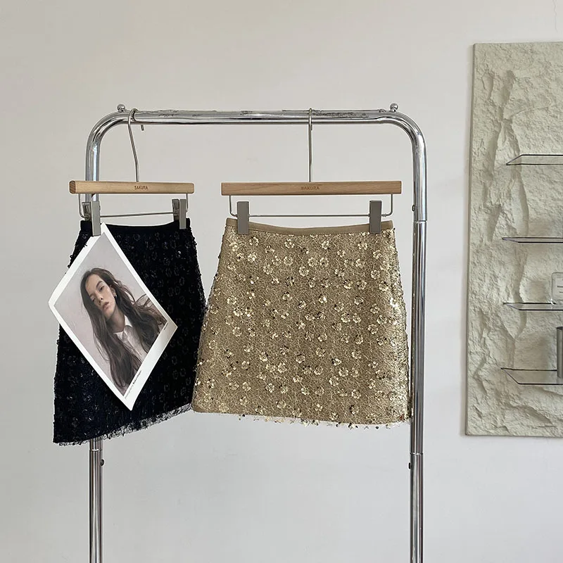 Fashion Women Sequined Short Skirt Spring Summer High Waist Hip Wrap A-Line Skirt Y2K Female Chic Mini Skirt
Fashion Women Sequined Short Skirt Spring Summer High Waist Hip Wrap A-Line Skirt Y2K Female Chic Mini Skirt