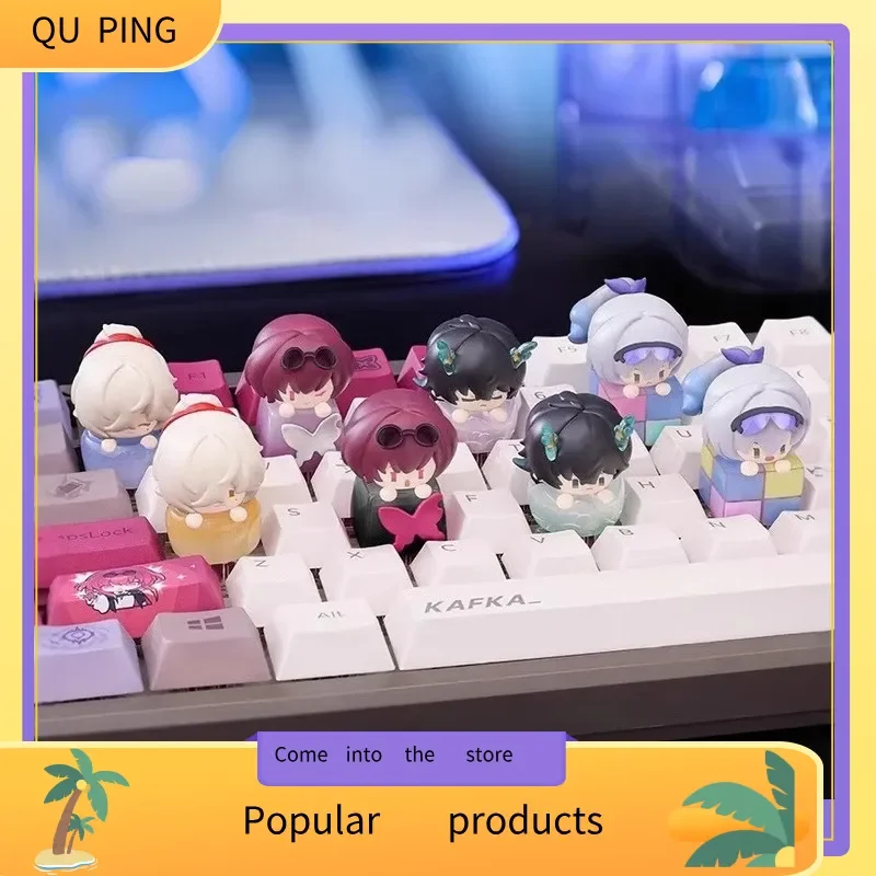 Honkai: Star Rail, колпачки для ключей на кончиках пальцев, серия miHoYo, мультяшная коробка, коллекция, модная модель игрушки, украшение для дома, подарок-сюрприз
Honkai: Star Rail, колпачки для ключей на кончиках пальцев, серия miHoYo, мультяшная коробка, коллекция, модная модель игрушки, украшение для дома, подарок-сюрприз