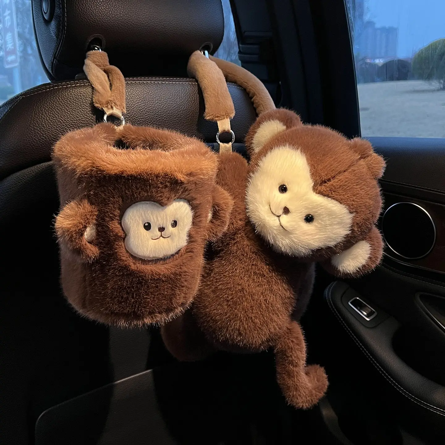 Car tissue box Car hanging seat Cute pumping carton Creative cartoon doll hanging bag Car decoration supplies
Car tissue box Car hanging seat Cute pumping carton Creative cartoon doll hanging bag Car decoration supplies