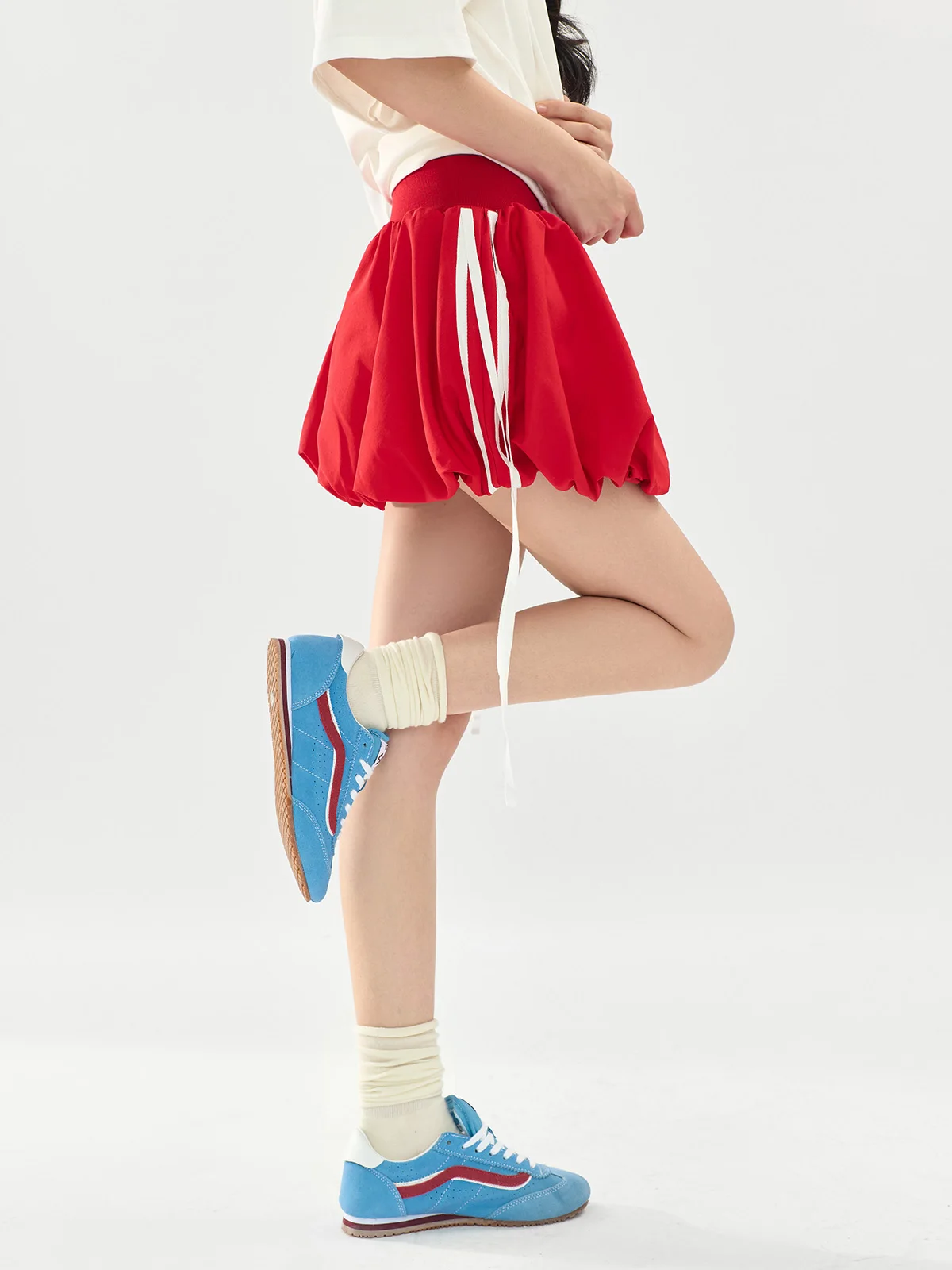 Red Sash Flower Bud Short Skirt Women's A-Line Bodycon High Waist Cake Skirt Summer 2026 Casual Versatile Slimming Skirt
Red Sash Flower Bud Short Skirt Women's A-Line Bodycon High Waist Cake Skirt Summer 2026 Casual Versatile Slimming Skirt