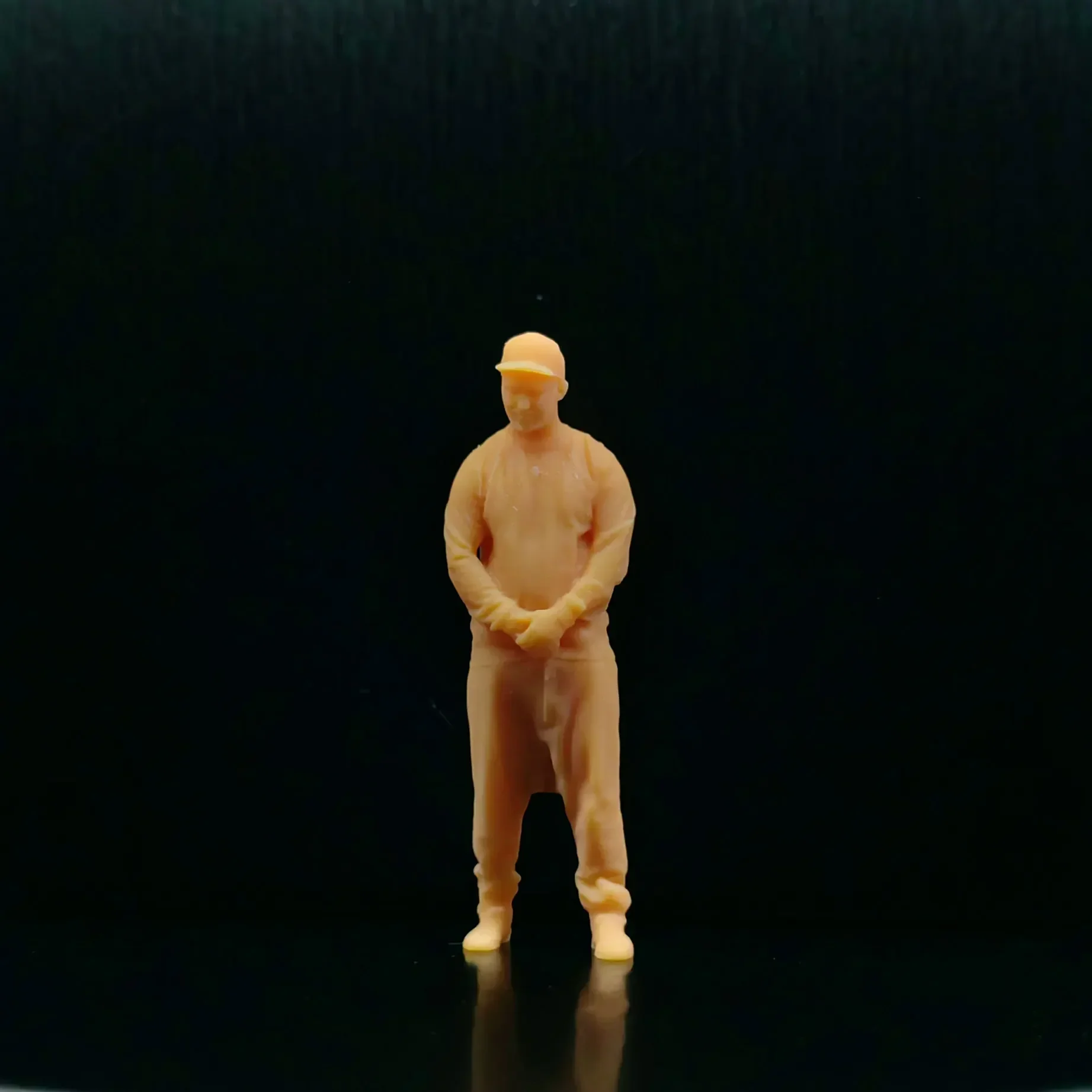 1/64 1/43 Scale Model Resin Loose Trousers Man Uncolored Miniature Diorama Hand-painted T428
1/64 1/43 Scale Model Resin Loose Trousers Man Uncolored Miniature Diorama Hand-painted T428