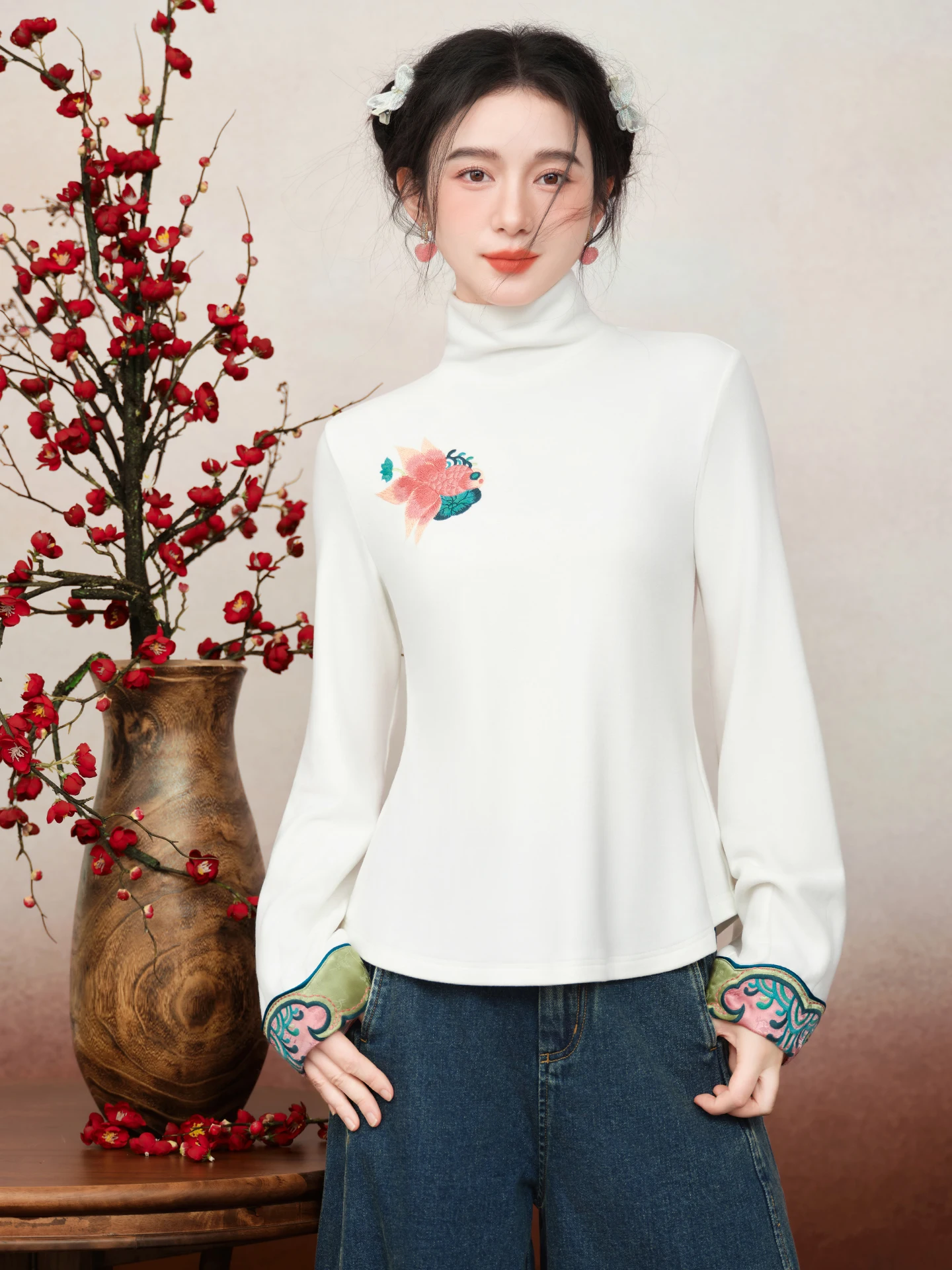 Original Su Luo Embroidered High Ne Slim Fit Knitted Base irt Chinese Sle Lantern Sve Long Sve Winter Top for Women
Original Su Luo Embroidered High Ne Slim Fit Knitted Base irt Chinese Sle Lantern Sve Long Sve Winter Top for Women