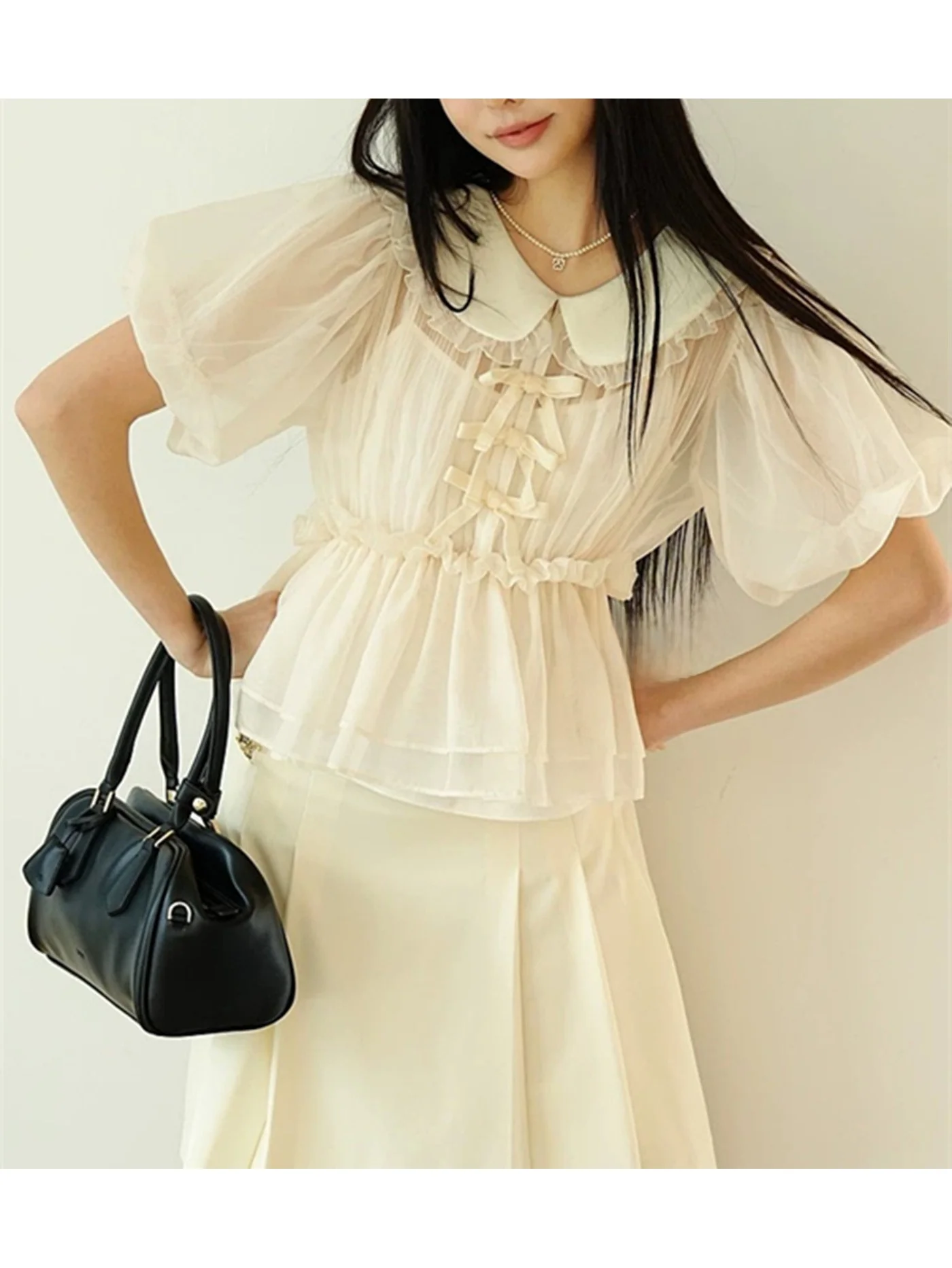 Sweet Style Velvet Bubble Sleeve Waist-Cinching Shirt for Women by Little Jasmine Home Spring Summer 2026 New Arrival
Sweet Style Velvet Bubble Sleeve Waist-Cinching Shirt for Women by Little Jasmine Home Spring Summer 2026 New Arrival