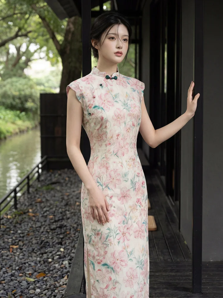 Pink Printed Summer Long Cheongsam Women New Sleeveless Young Qipao Dress Vintage Buckle Vestitos Classic Oriental Clothing
Pink Printed Summer Long Cheongsam Women New Sleeveless Young Qipao Dress Vintage Buckle Vestitos Classic Oriental Clothing