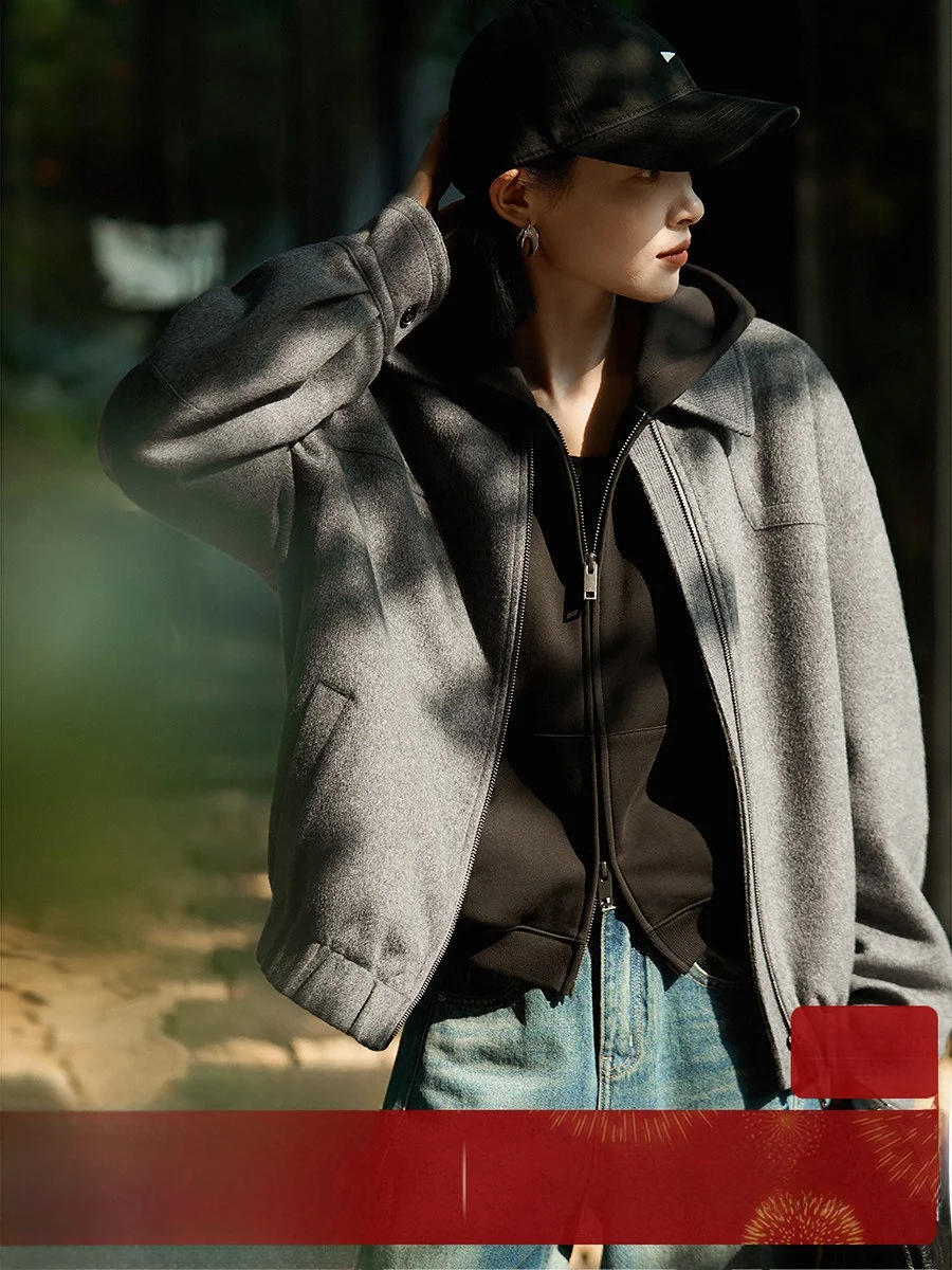 Шерстяное пальто Ele Wool Camere в винтажном стиле, женское, с отложным воротником, осенняя коллекция 2025, новинка
Шерстяное пальто Ele Wool Camere в винтажном стиле, женское, с отложным воротником, осенняя коллекция 2025, новинка