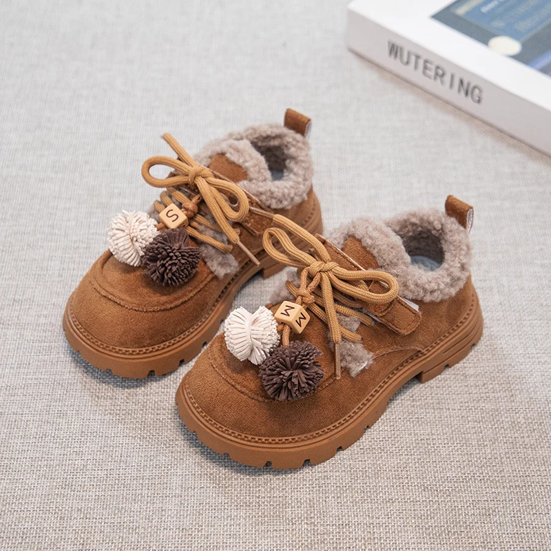 Kids Ankle Boots for Girls 2025 New Winter Kids Boots Soft Sole Breathable Classic Non-slip Retro School Shoes for Girls Boots
Kids Ankle Boots for Girls 2025 New Winter Kids Boots Soft Sole Breathable Classic Non-slip Retro School Shoes for Girls Boots