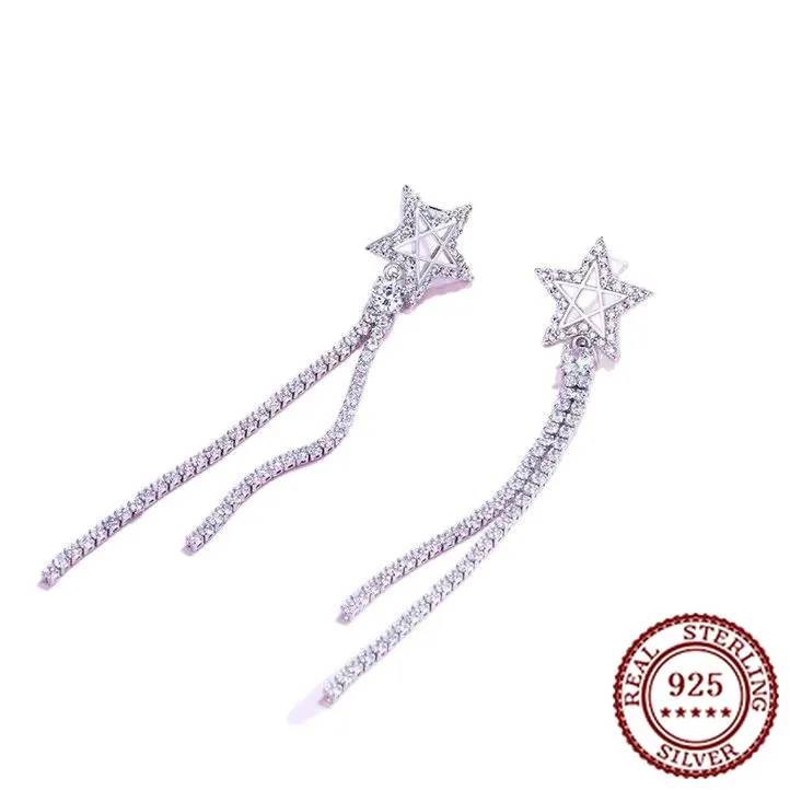 2025 new trend 925 pure silver classic temperament, grand fashion, classic women's trend, luxurious flow comb earrings
2025 new trend 925 pure silver classic temperament, grand fashion, classic women's trend, luxurious flow comb earrings