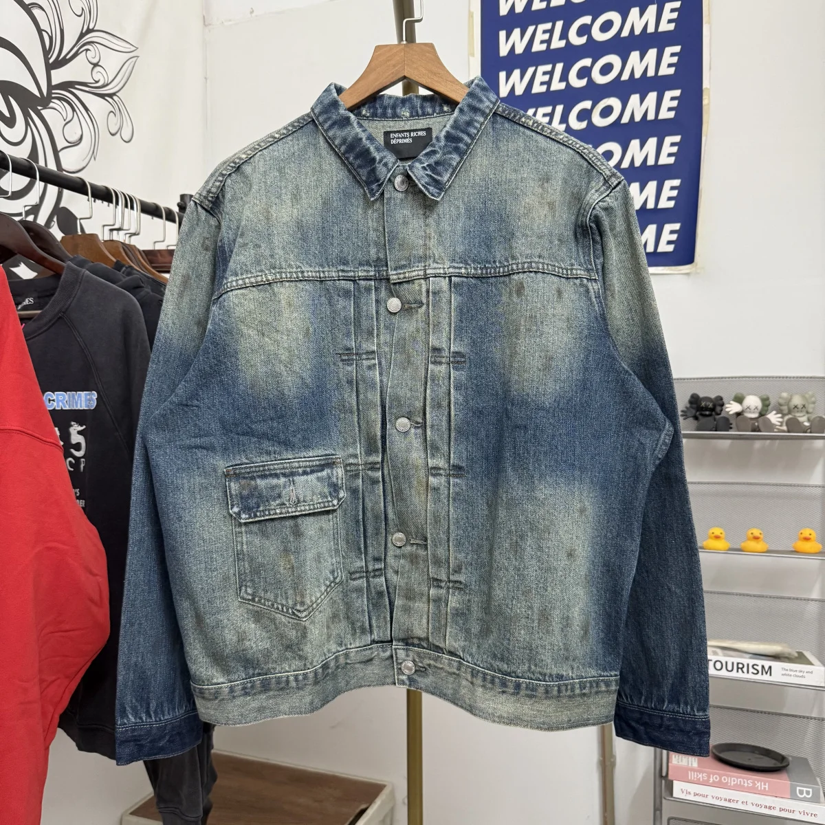 Синее винтажное джато на одной пуговице с поясом для мужчин и женщин, молодежная мода, свободная посадка, длинная повседневная верхняя одежда све
Синее винтажное джато на одной пуговице с поясом для мужчин и женщин, молодежная мода, свободная посадка, длинная повседневная верхняя одежда све