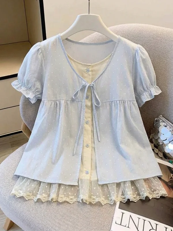 Light Blue Lace Splice Short Sleeve Shirt Women's Summer New Doll Shirt Fake Two-Piece Top Korean Style Loose Fit round Neck ...
Light Blue Lace Splice Short Sleeve Shirt Women's Summer New Doll Shirt Fake Two-Piece Top Korean Style Loose Fit round Neck ...